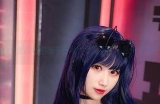 KaYa萱的私拍秘书日常：当她不再只是一份文件！