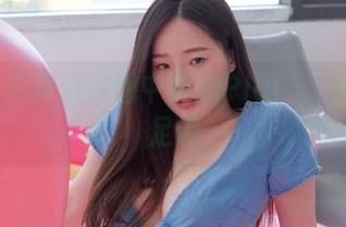 让我们在高清原图中追踪Pia(피아)的套装足迹