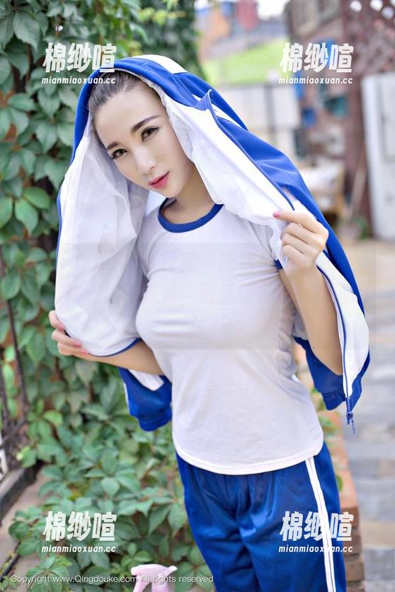 QingDouKe青豆客 - 图库里的王明明：浴缸演绎的不是戏，而是惹人遐想的涌动！
