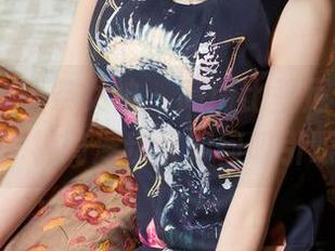 TouTiao头条女神 - 高清比基尼，谁还需要沙滩？神琦泽步又如何吸引眼球呢。