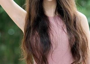 TuiGirl推女郎 - 在海边看胡允儿：图包里竟然藏着那些奇怪的剪影，哈哈哈！