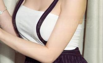 UGirls尤果网 - 扯开黑丝的面纱，乔依琳在原图中静静等候。