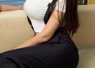 UGirls尤果网 - 张雪馨的女孩特供，原图新鲜出炉，更新比你吃零食还快！