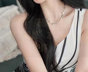 Xiuren秀人网 - 美图就是这样玩，FoxYini孟狐狸的“姐姐”才华横溢，壁纸自带光环。
