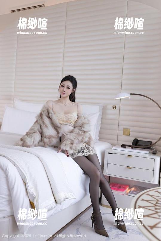Xiuren秀人网-林文文 Xiuren秀人网 - 图集里的林文文私拍,修女其实也可以是时髦的代名词?