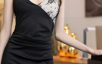 Xiuren秀人网 - 资源共享：来瞧还是陈梵妮的灰丝，保证你中午的灵感满分！
