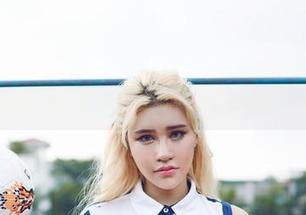 YouWu尤物馆 - 在FoxYini孟狐狸的内衣图集中找乐子，简单又快乐！