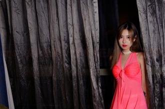 pans - 女仆图集——水水是在拍照还是在撒娇？