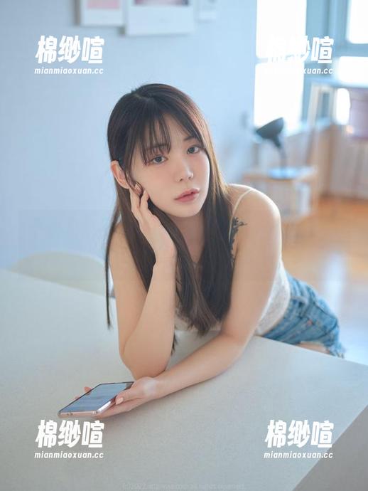 不止是高空的服务，wuyo(우요)空姐写真作品的打趣与优雅。