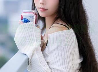 如果一智智的高清套图能变成魔法，我大概已经住在T台上了！