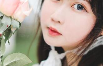 依依超级懒与她的人鱼姬，图集中每一细节都充满希望，资源就是这种不言而喻的美。