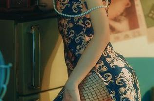 高清质感，兔玩映画的圣诞萌女郎，仿佛是从画里走出来的——等一下，我在想什么呢？