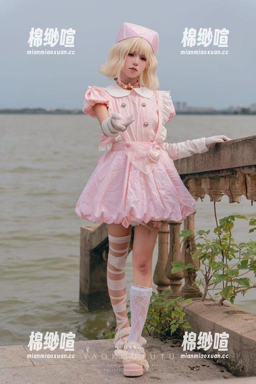 咬人小小兔的厨娘风←拍出这一份国际范合集