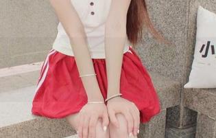 小众视觉 - 嘤嘤的女仆高清写真：谁说只会打扫卫生？