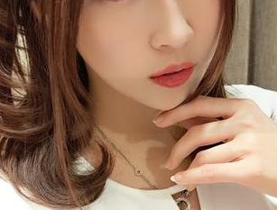 小女巫露娜私拍：JK？不如叫惊艳散步吧