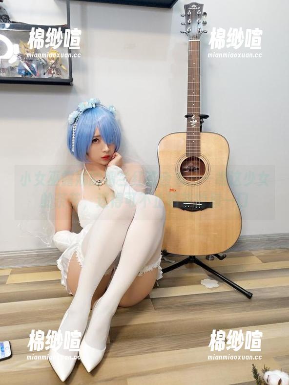 小女巫露娜的锡兰红茶合集——瞧这少女的茶艺，迷得可不止喝茶的那一口