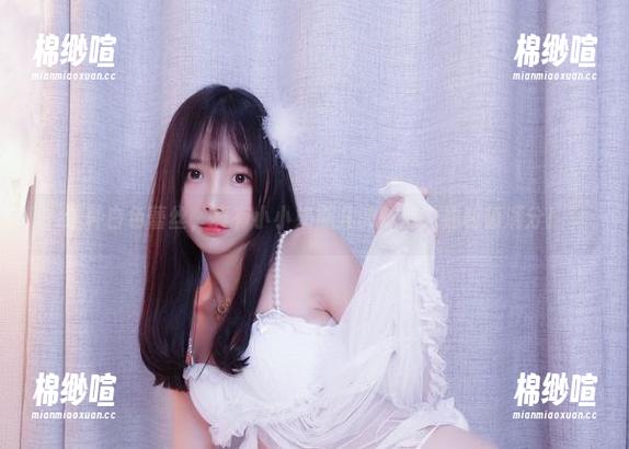 小小奶瓶儿 这种白色蕾丝,真有小小奶瓶儿的味道,福利值满分!