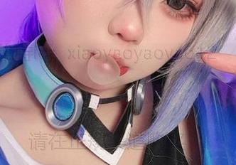 小瑶幺幺的甜心新美图，这次又来了一波浓情蜜意的更新，真慢半拍的我。