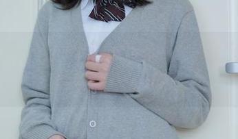 少女秩序 - 小满和她的丝袜：图片资源中窥探身体的优雅秘道