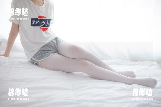 少女秩序 - 你看到的是鹿可学姐，套图带来的是一种......怎么说呢​​？