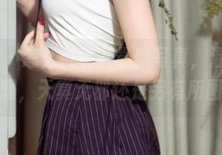 尤果网 - 怎么说呢？最新写真，温鈊怡的校服，天真无邪还是另有所图？