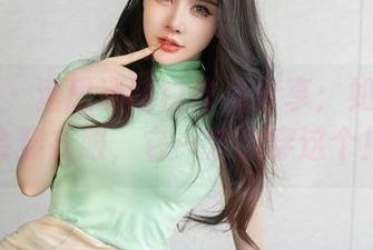 星颜社 - 潘思沁纯白作品分享：如果雪花会穿衣服，它一定会穿这个！