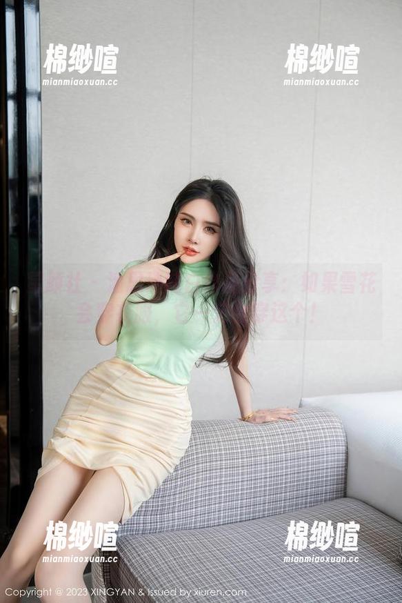 星颜社 - 潘思沁纯白作品分享：如果雪花会穿衣服，它一定会穿这个！