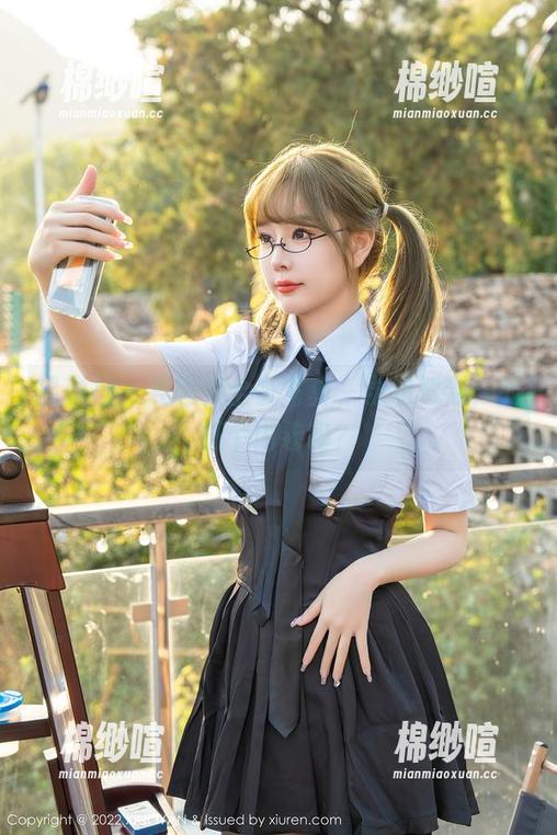 星颜社 - 袁圆的全套写真，学姐驾到，能抵个内卷吗？
