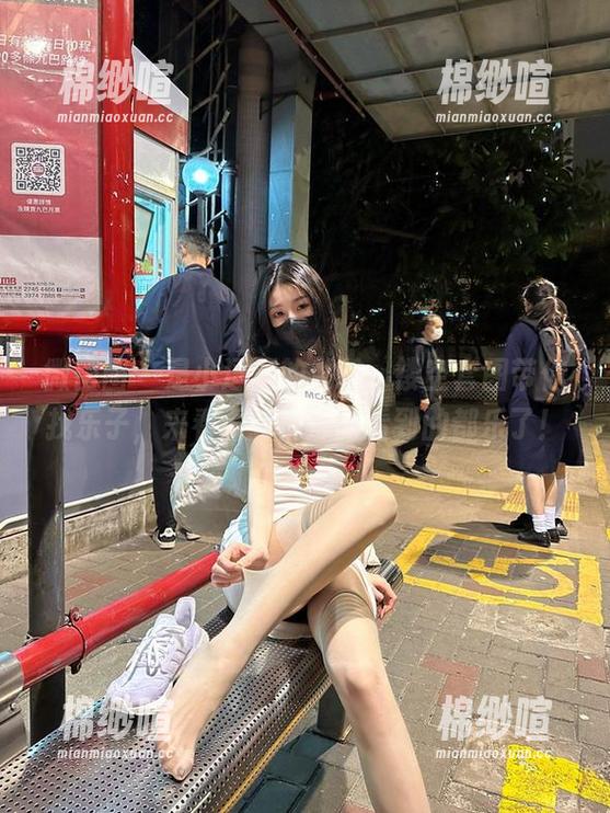 微密圈 - 是小逗逗的私拍，镂空套图带你找乐子，来看看我们那时看到的都乐了！