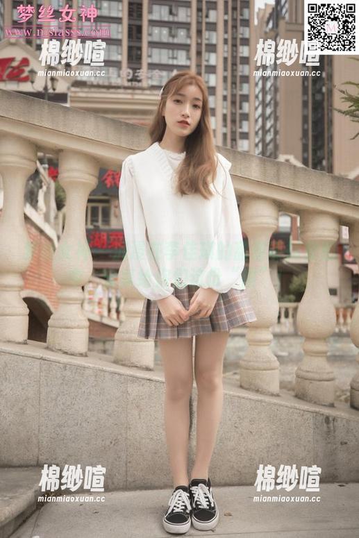 梦丝女神 - 沉浸在李佳琪的甜甜萌妹套图中，分享给你们这份“甜”！