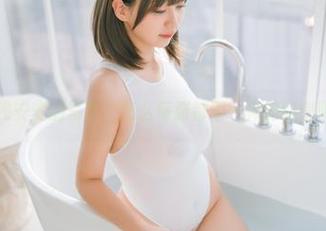 看浅安安的写真，怎么每张都不一样的秘密呢？