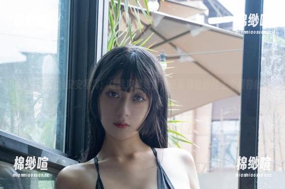 巨峰葡萄与浅安安写真：让我突然觉得，这葡萄也得挂上个模特的标签！
