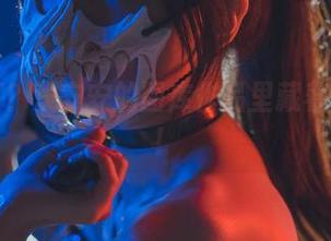 纯白无辜？浅安安的图库作品里藏着几分挑衅！