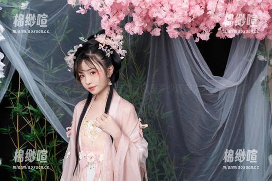 图库之旅：爆机少女喵小吉的日常是多少喵星人才能理解的？