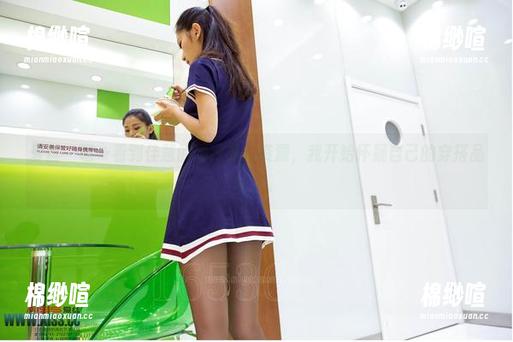 爱丝 - 嗯…看到佳慧的婚纱私拍资源，我开始怀疑自己的穿搭品味了。