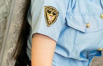 爱尤物 - 制服与王俪丁：我能想到的只有下载！