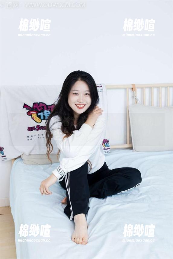 物恋传媒 - 别看我这身黑白配，婷婷的修女美图分享承包了我的心！