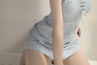 微密圈 - 白得让人心疼的相扑猫——图中，连光线都瘦了！