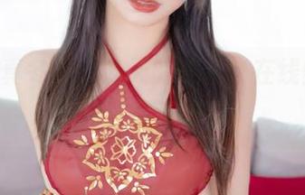 神楽坂真冬扔下冬天的外套，在线野自拍，资源满满！