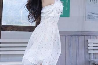 秀人网 - 小尤奈的童颜冤屈，因无圣光而美得更独特，让人恨不得一顿狂赞。
