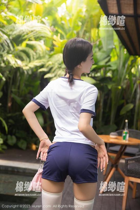 秀人网 - 小果冻儿合集：从初见到狂野，御姐的各种面貌