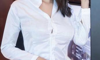 秀人网 - 分享月酱儿的天台写真集，我是在看写真还是在看电影啊？