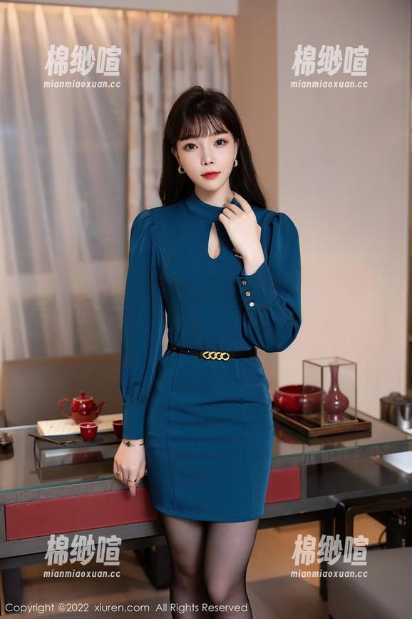 秀人网 - 朱可儿的私拍美图，这次就用白衬衫和皮裤让你学习如何走“质感”路线。