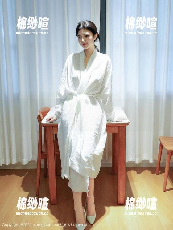 秀人网 - 糖糖穿和服就像变戏法，高清图片展示了不同的自己