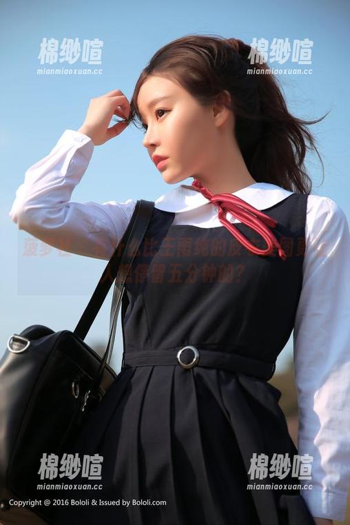 菠萝社 - 有什么比王雨纯的皮衣美图更让人想停留五分钟的？