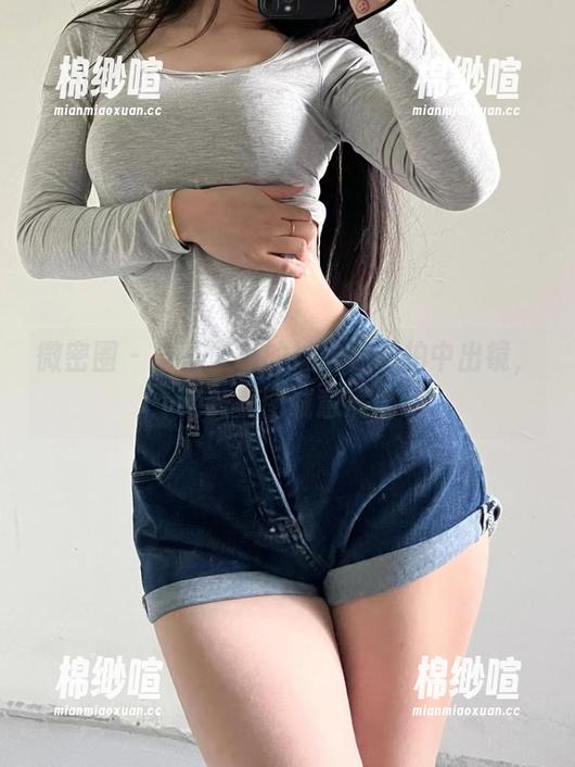 微密圈 - 当陈佩奇的妹妹在私拍中出镜，绝美美图诚意满满
