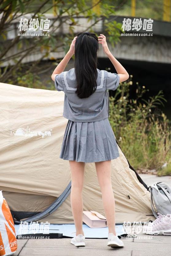 魔镜街拍 魔镜街拍:连衣裙OL美女出击,是否让你想起了曾经的奋斗与光辉。作品集在此,别忘了下载!