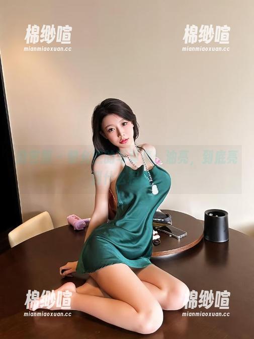 微密圈 - 黎允熙的写真集：油亮，到底亮到什么程度？